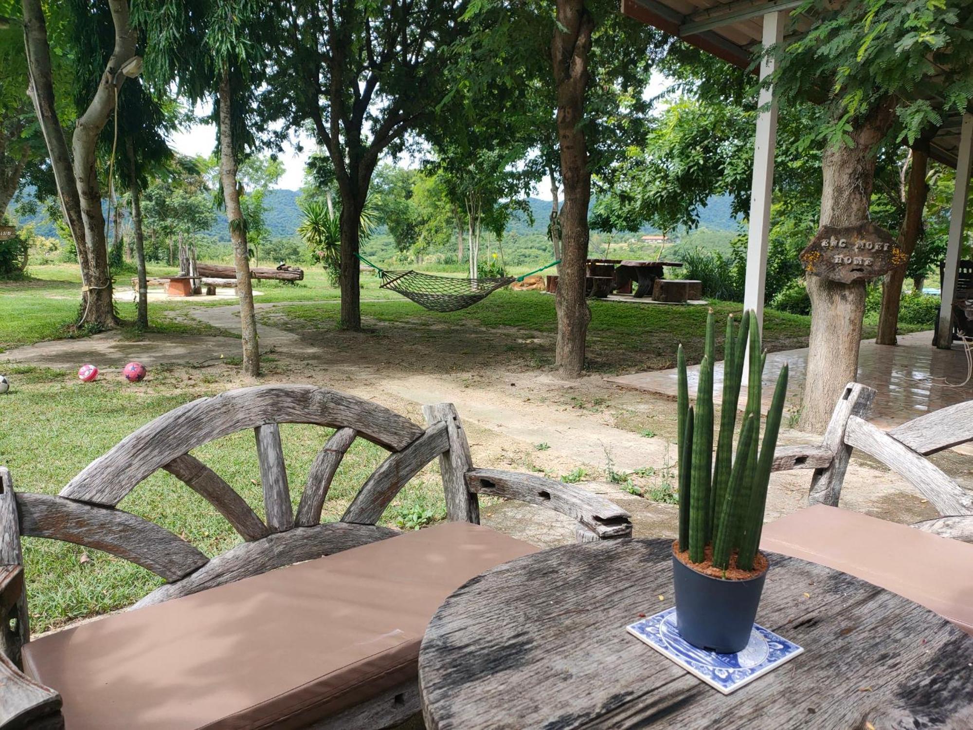 บ้านอิงเมยแคมป์ แก่งกระจาน Ban Phu Bon Екстер'єр фото