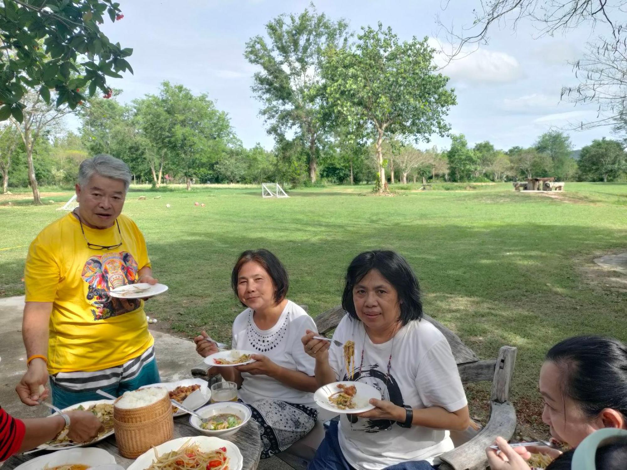 บ้านอิงเมยแคมป์ แก่งกระจาน Ban Phu Bon Екстер'єр фото