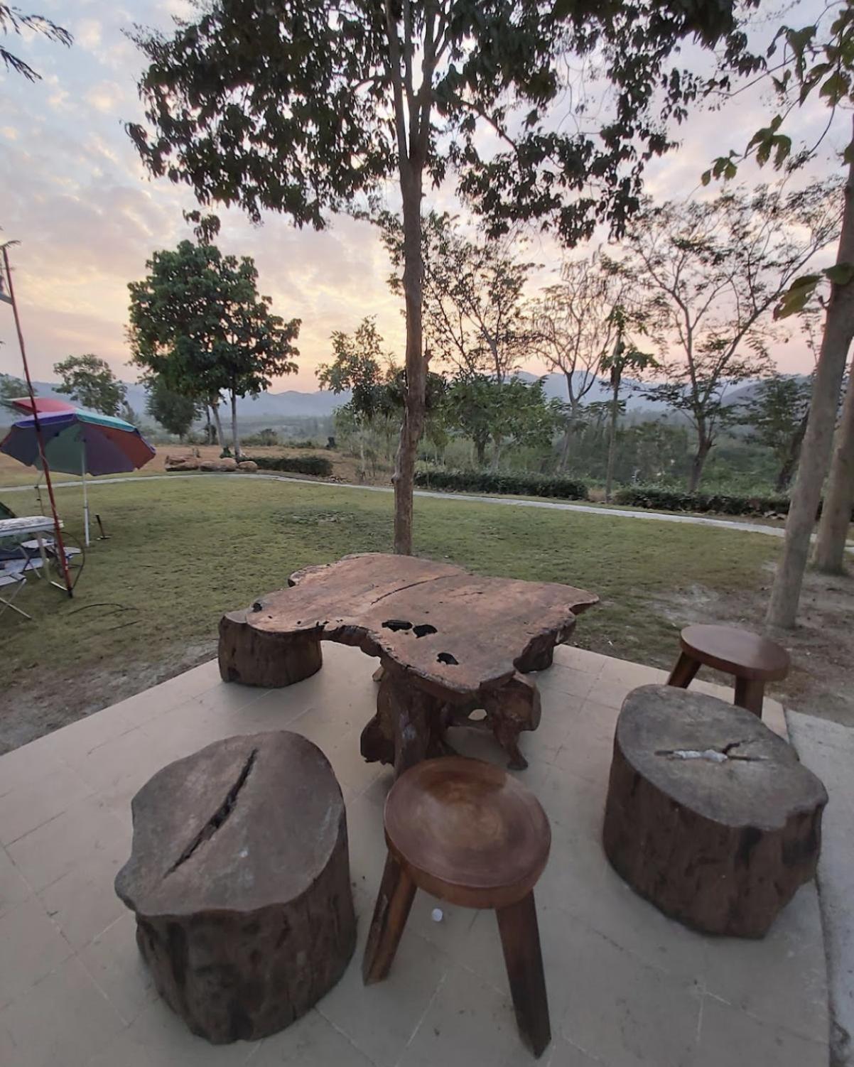 บ้านอิงเมยแคมป์ แก่งกระจาน Ban Phu Bon Екстер'єр фото