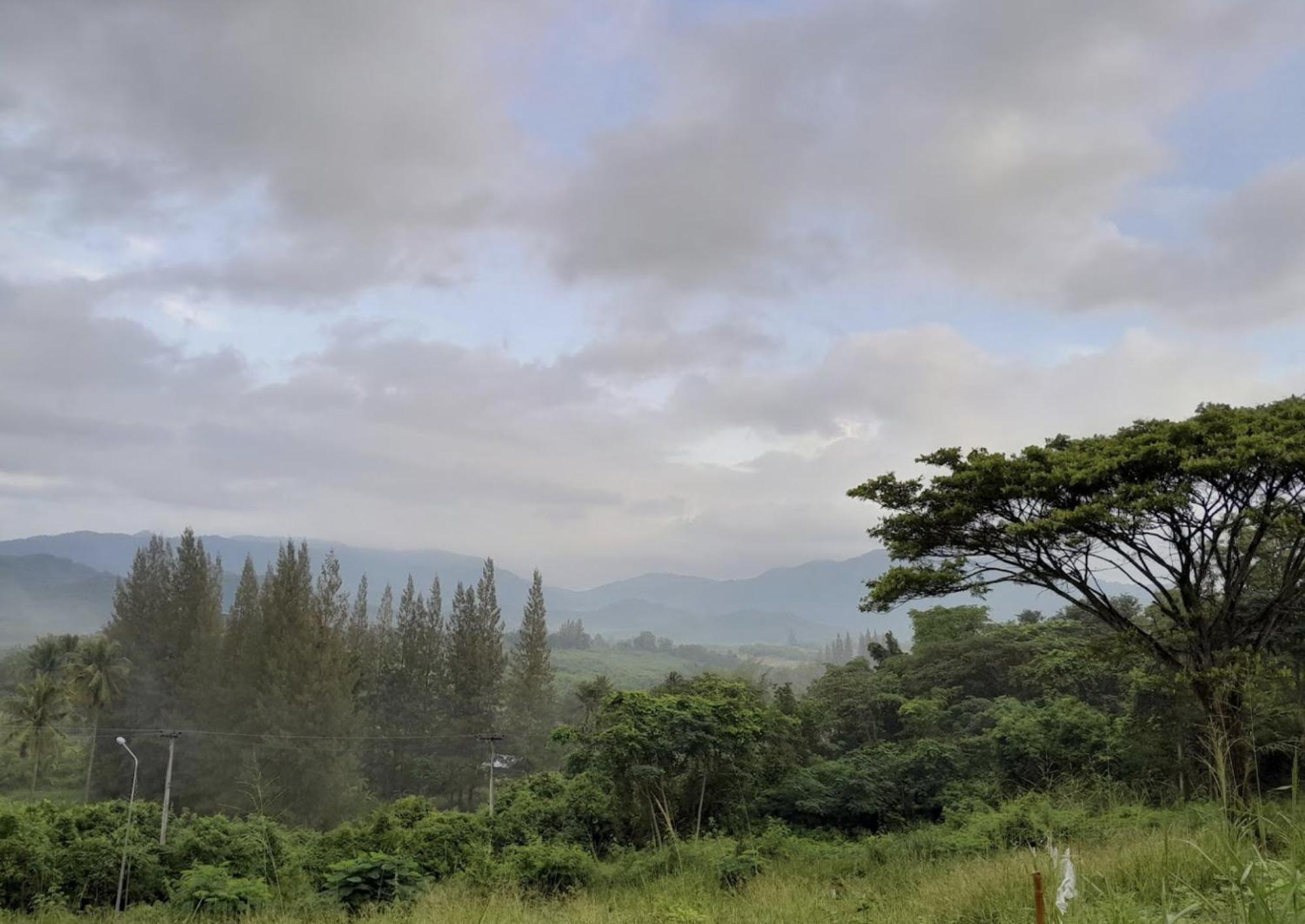 บ้านอิงเมยแคมป์ แก่งกระจาน Ban Phu Bon Екстер'єр фото