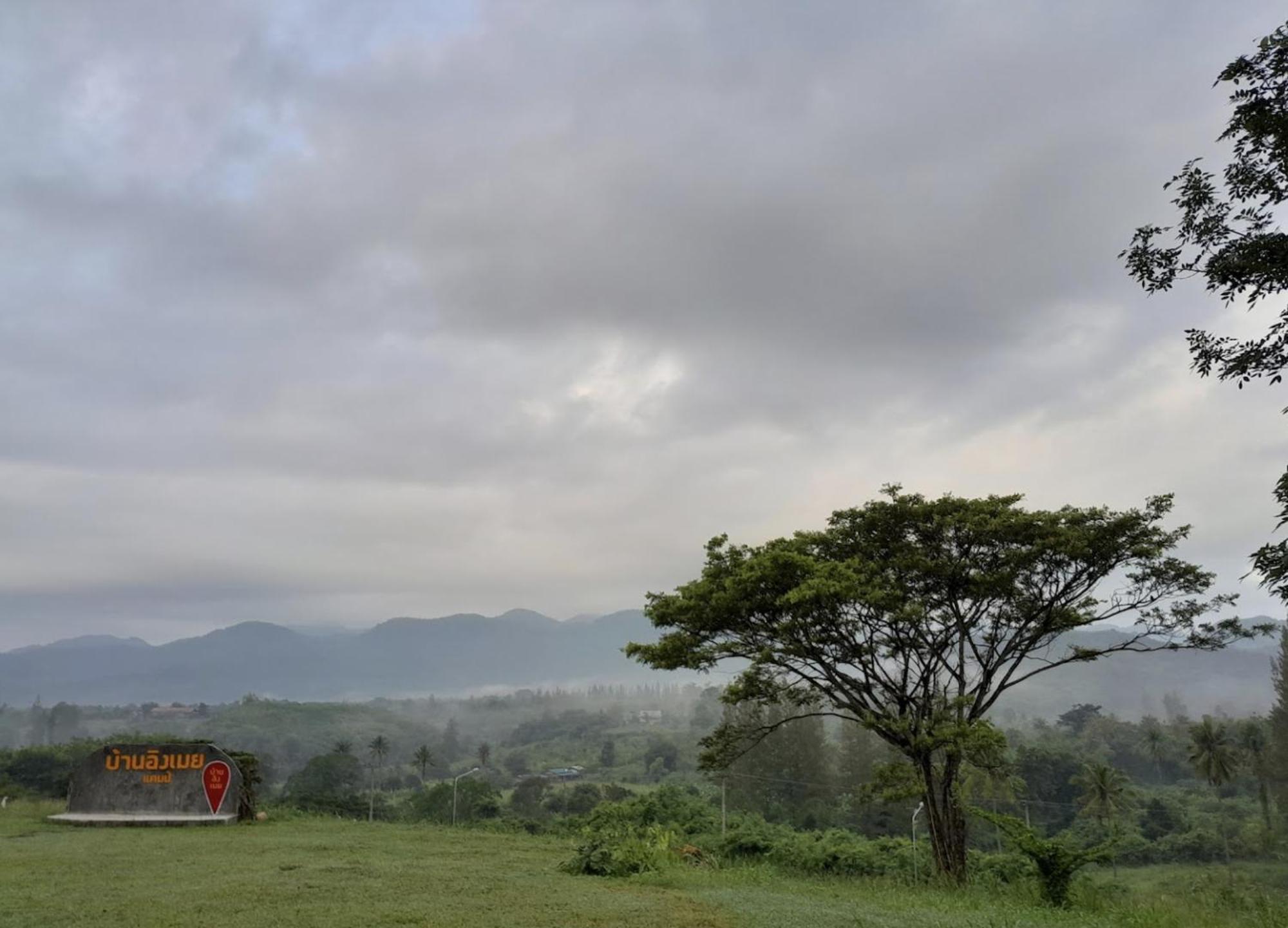 บ้านอิงเมยแคมป์ แก่งกระจาน Ban Phu Bon Екстер'єр фото