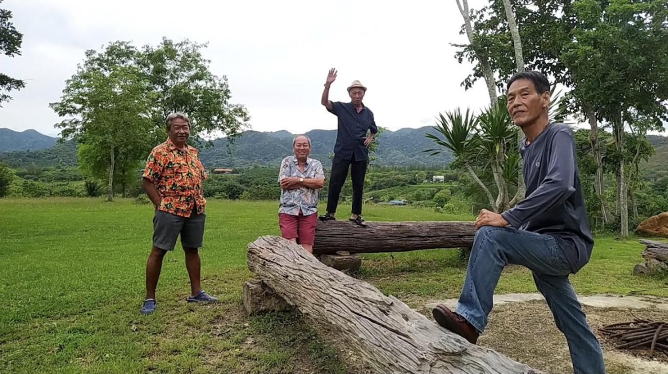 บ้านอิงเมยแคมป์ แก่งกระจาน Ban Phu Bon Екстер'єр фото